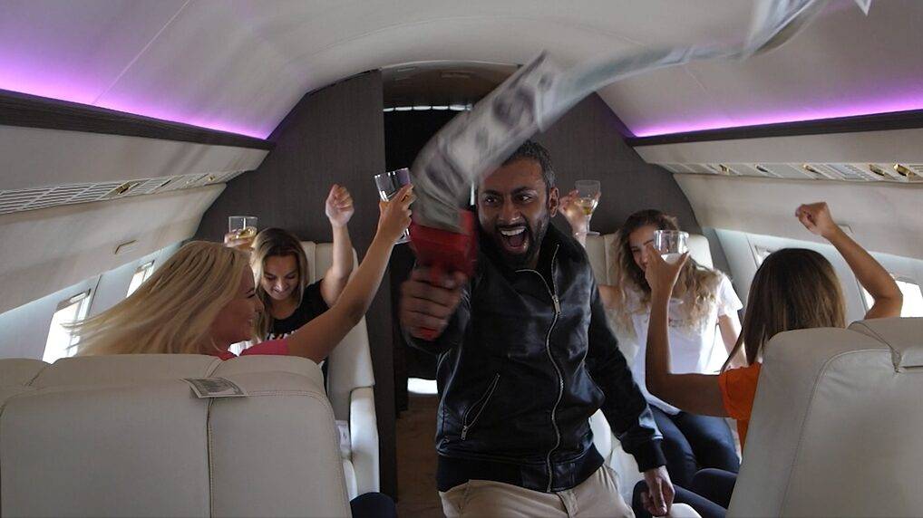 Adeel Chowdhry partying on private jet with the ladies